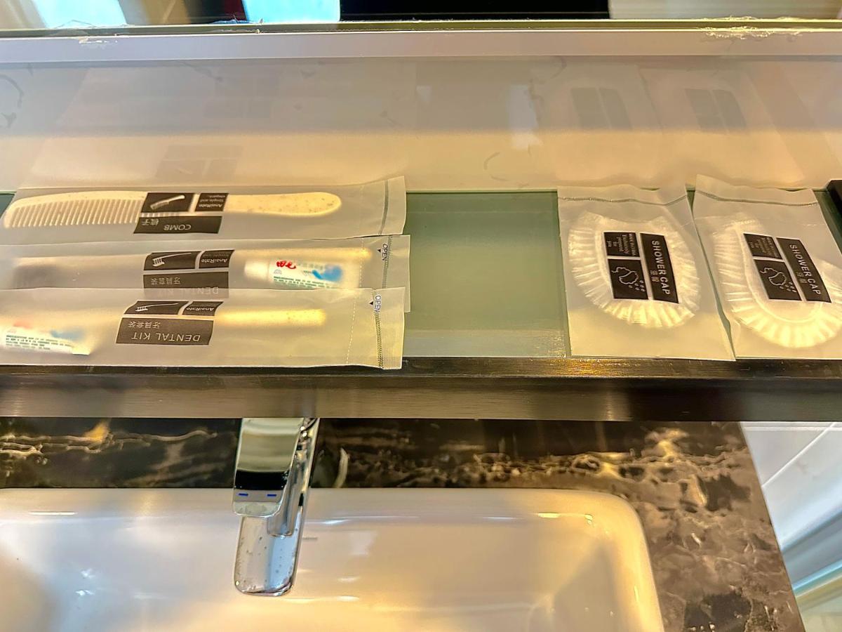 2 Bedroom Garden and Sea View - 3