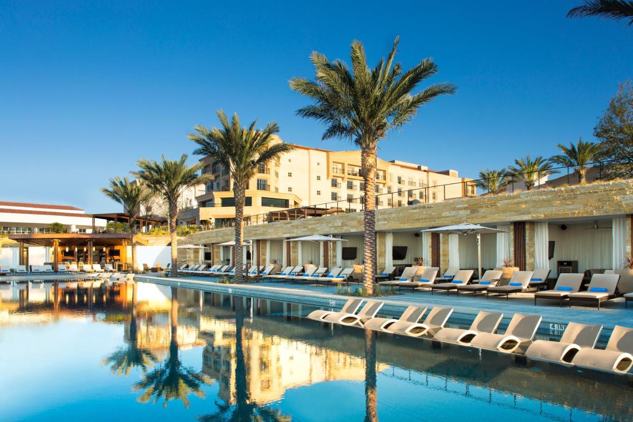 Heated swimming pool: La Cantera Resort & Spa