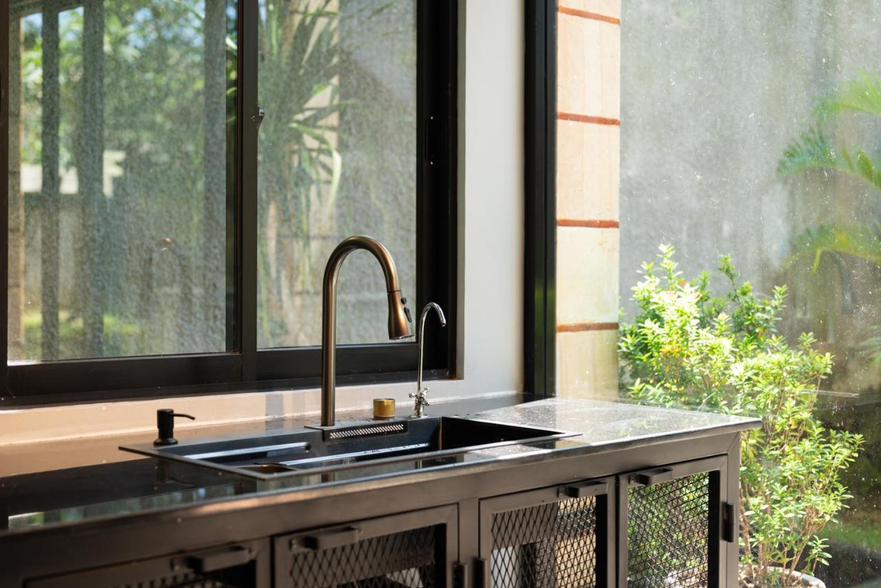 Villa with private pool and garden in Nusa Dua 3BR - 3