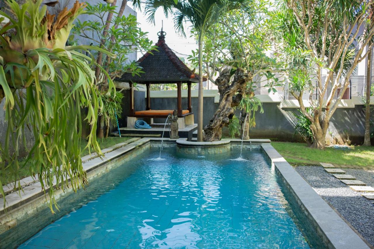 Villa with private pool and garden in Nusa Dua 3BR - 4