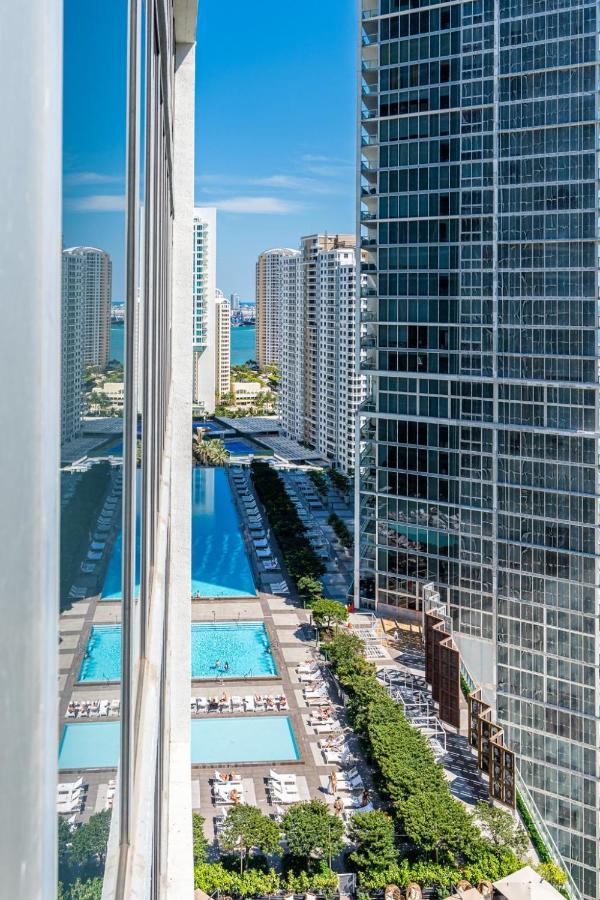 Stunning Apartment at Icon with Bay Views-Pool-Gym-Spa - 4