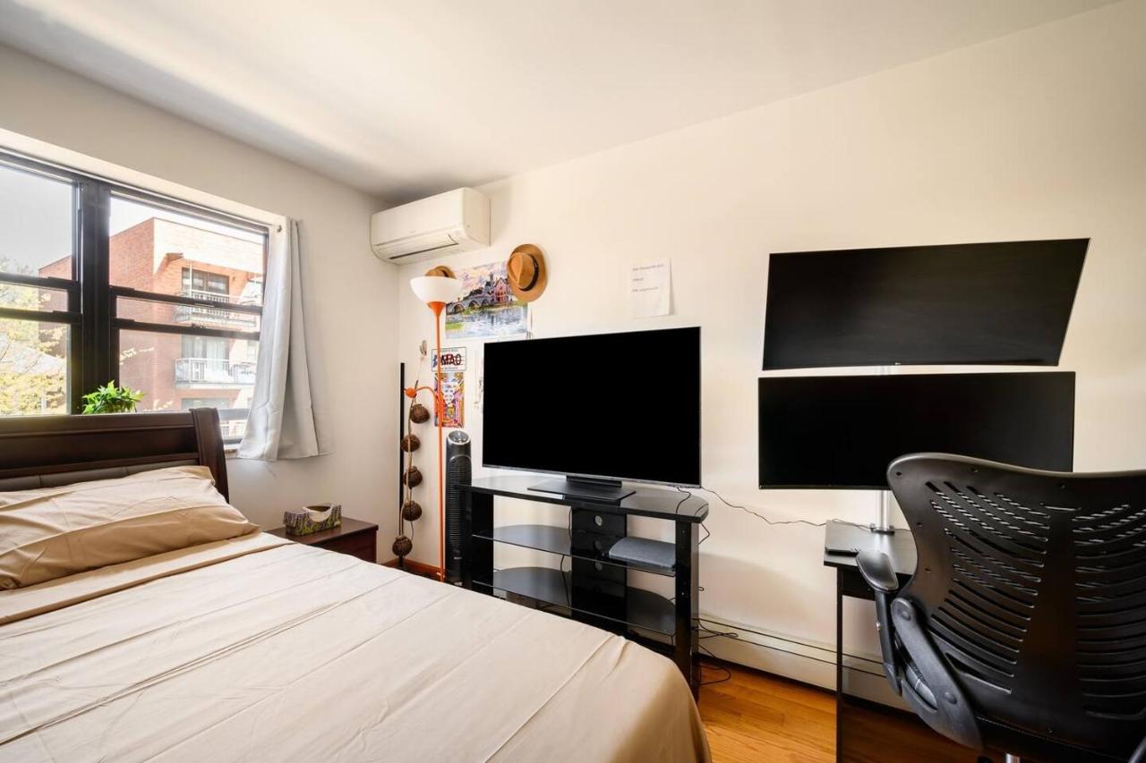 BEST Large Private Room & Private Bathroom, LaGuardia Airport 10min - 5