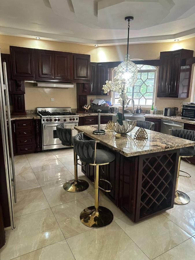 5 Bedroom Royal Stay - 4