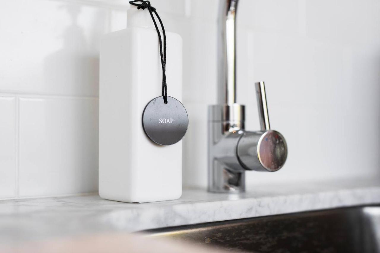 Gorgeous 2 Bed Pool Villa, Walk to Seminyak Beach - 3