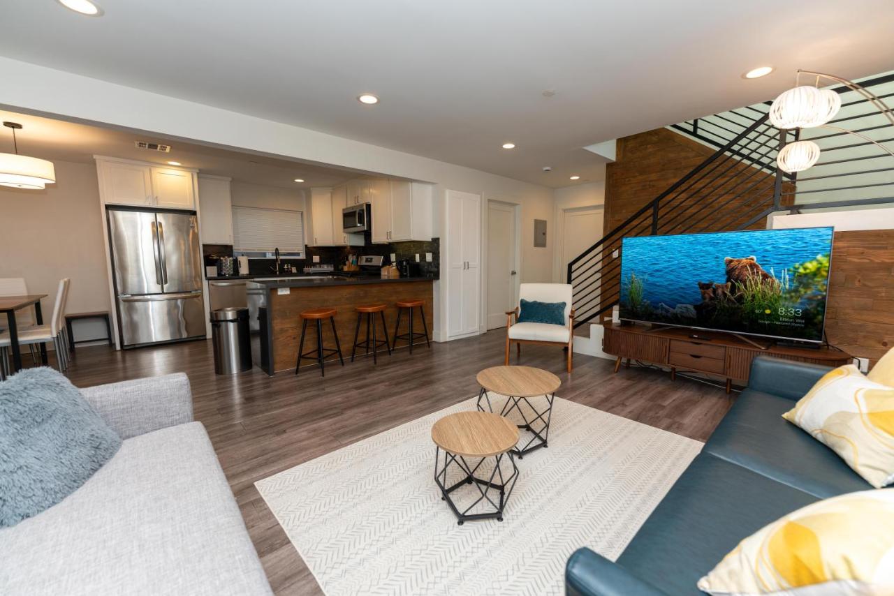 Central North Hollywood Home - 3