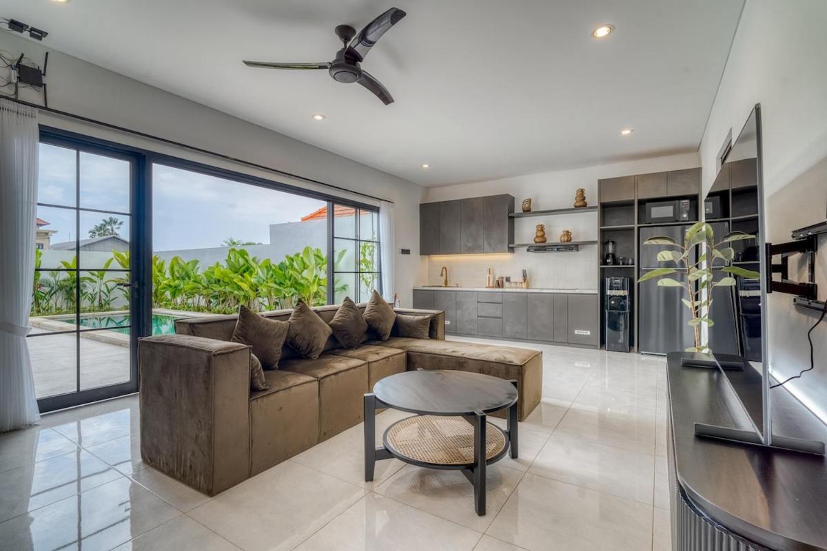 Liv Villa A1 Brand New 3BR in Batu Bolong, Canggu - 5