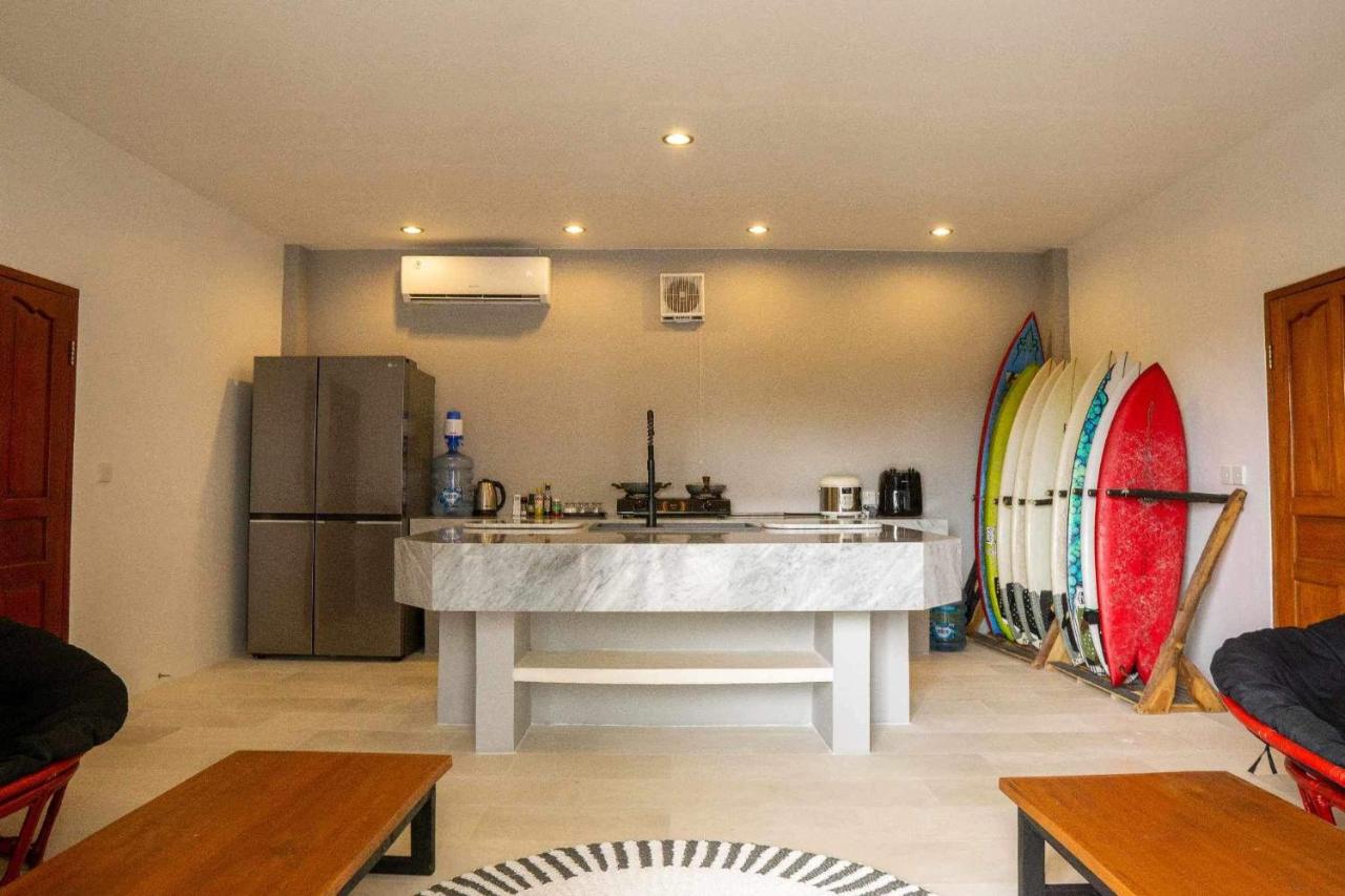 Uluwatu Stay's Deluxe Room #8 - 3