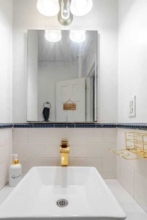 2 Large Bedrooms In Rego Park - 3