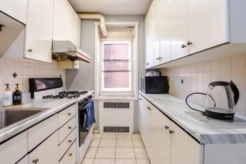 2 Large Bedrooms In Rego Park - 4