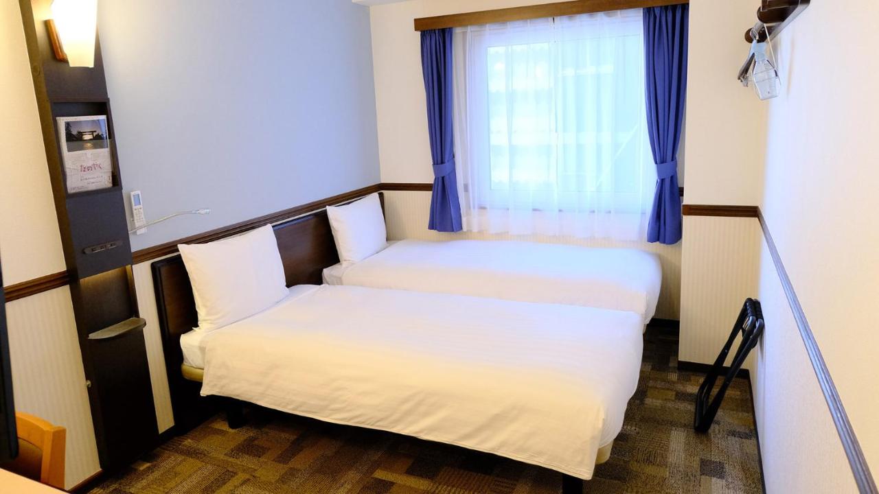 Toyoko Inn Tokyo Nihombashi Zeimusho Mae - 4