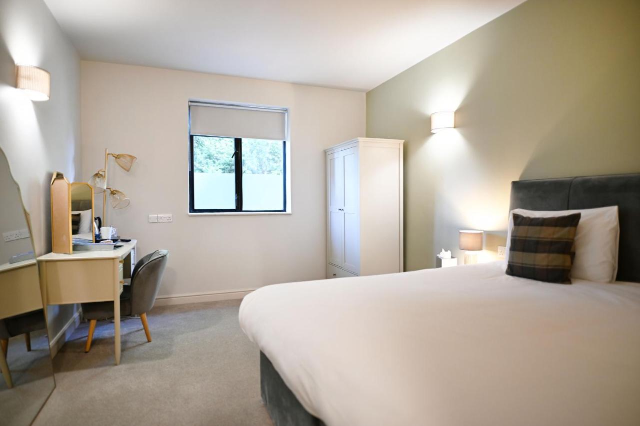 Classic Double Room with Bath & Shower