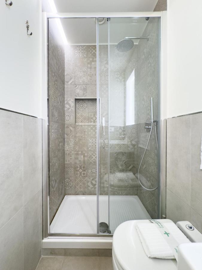 Gold Suite 5 minuti dal Colosseo - 3