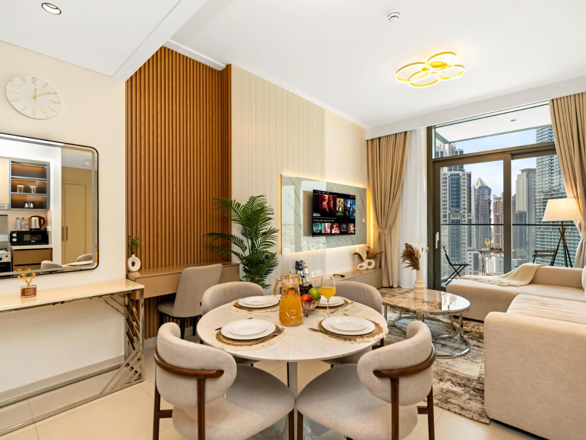 Modern 1BR in DOWNTOWN I Near DUBAI MALL & FOUNTAIN - 2