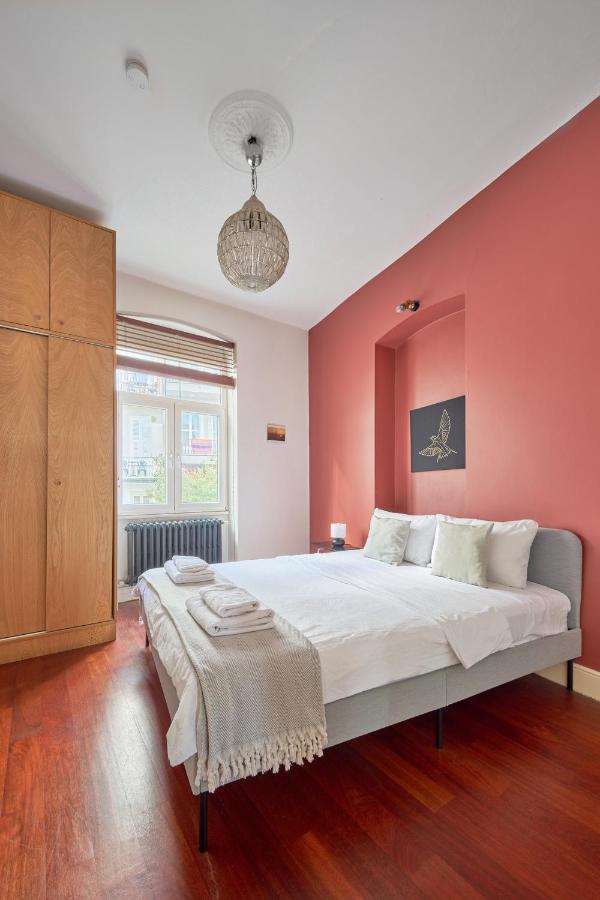 Beautiful restored historical apartment in Galata - 2