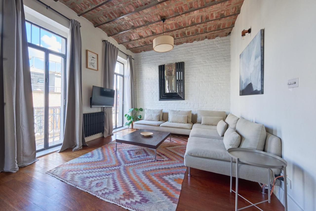 Beautiful restored historical apartment in Galata - 5