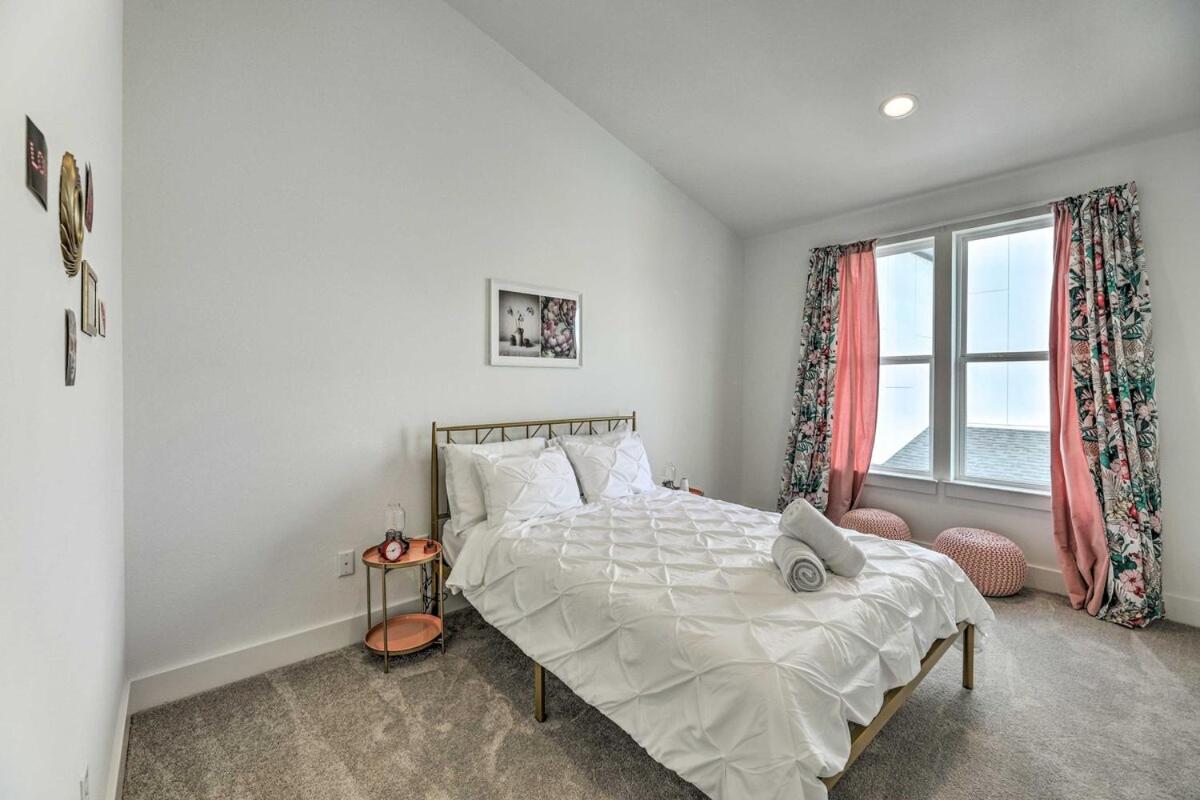 Agave Luxe Home - 8 Mi to Downtown - 4