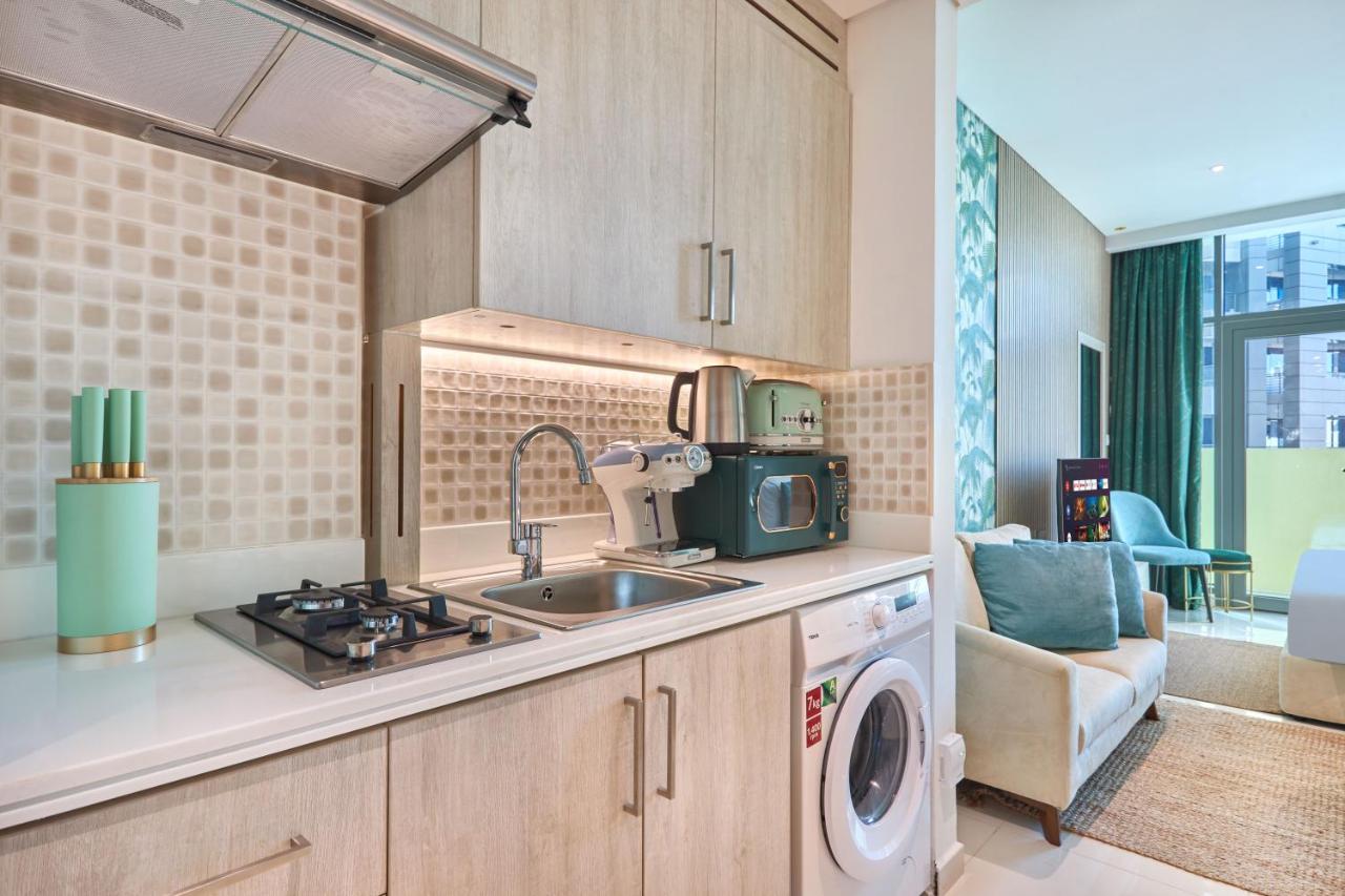 The Seven Palm with free rooftop pool & beach - 5