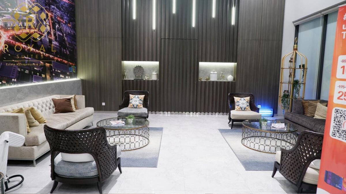 Royal Suites Jumbo Studio 29SQ - Citra Plaza Nagoya - 2