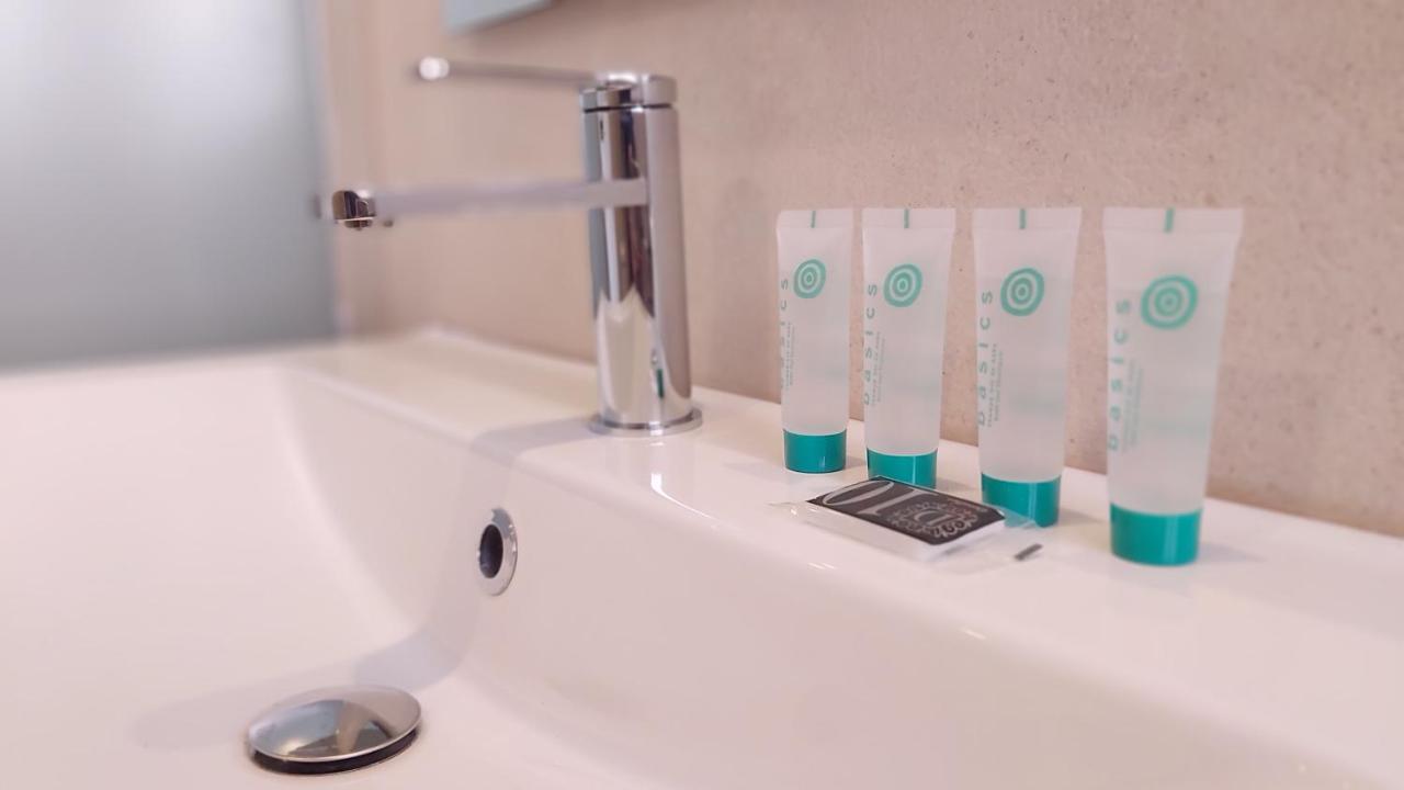 Interpares Swimmingpool by Del Parque Flats - 3