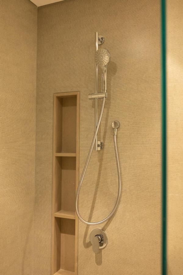 60th High Floor - full World islands, Downtown and Ocean View - high quality Design and Furniture - 2 Bedroom - 3