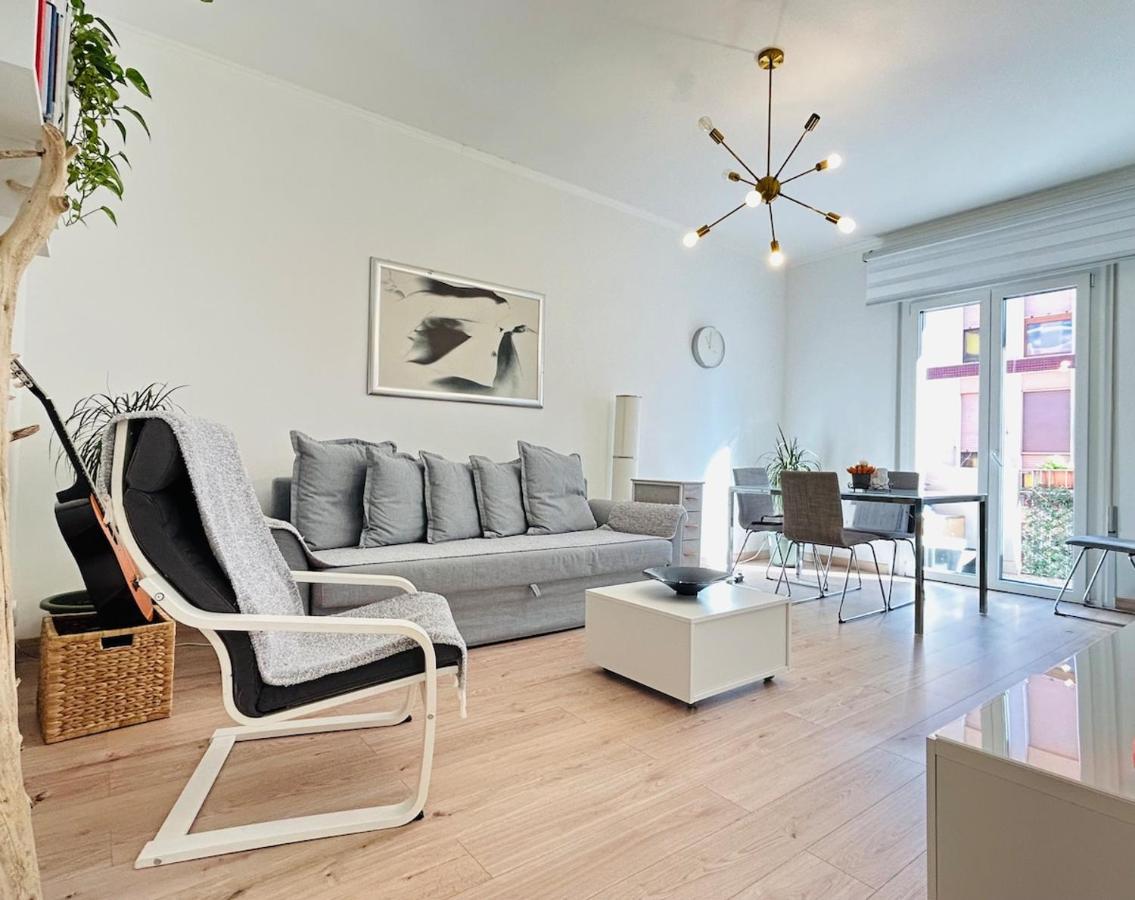 Modern Suite 10 min to Venice & Private Parking