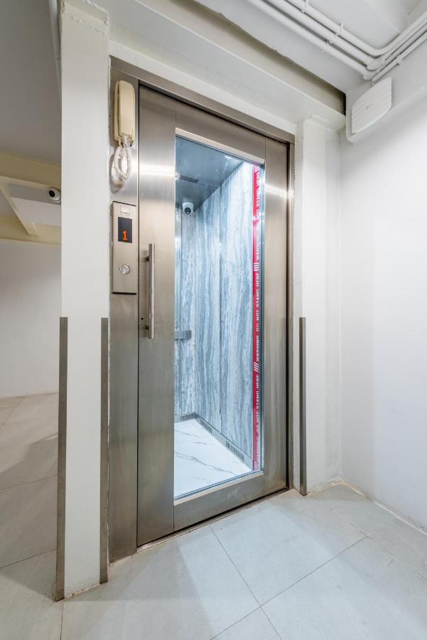 Petchaburi22 Apartments next to Platinum mall - 3