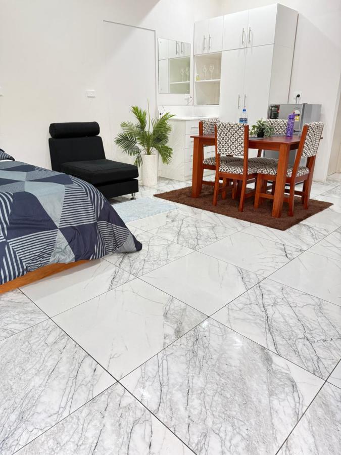 Airport Dock Apartments - 4