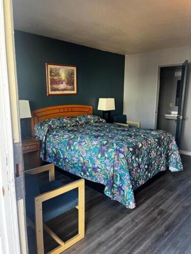 American Inn — photo 10