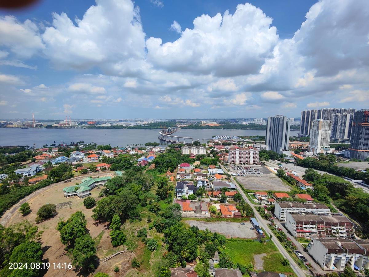 Paragon Suites CIQ Homestay by WELCOME HOME - 4