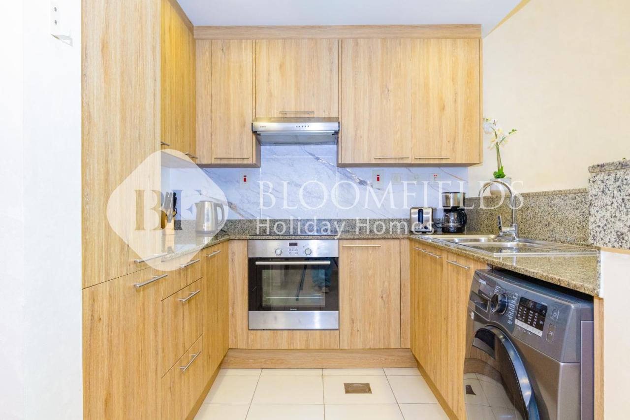 Bloomfields Magnificent Studio Bay Square - 4