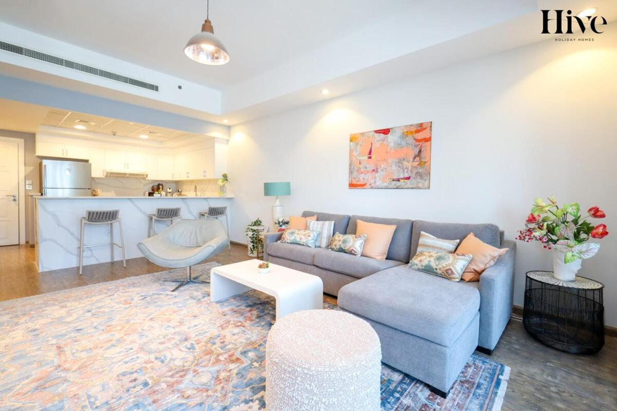 Gorgeous 1 Bed in Churchill Tower, Business Bay