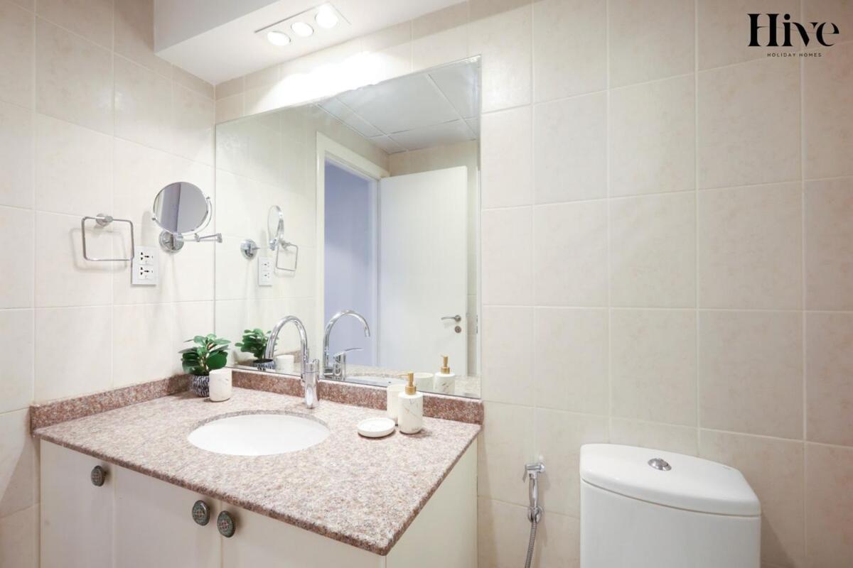 Gorgeous 1 Bed in Churchill Tower, Business Bay - 3