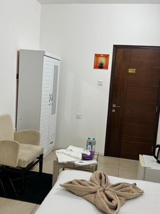 Charming Prestige Abu Dhabi - 3