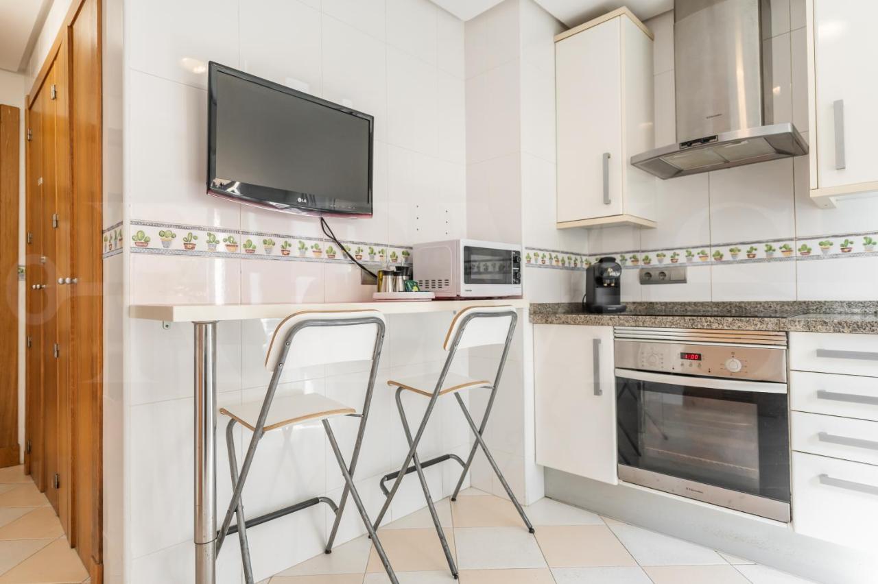 Seaside stay with large terrace, pool & parking REMS - 2