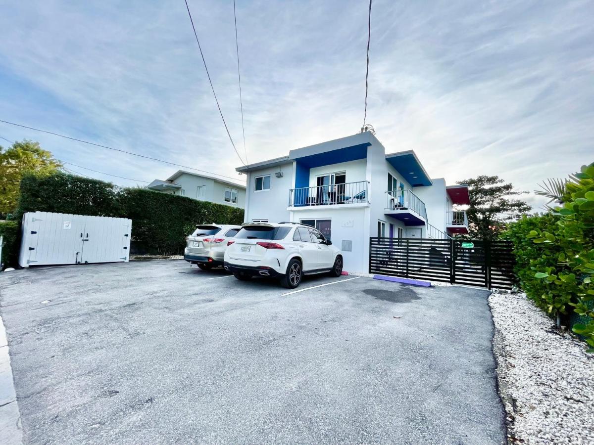 Newly Remodeled full Apartment - 3