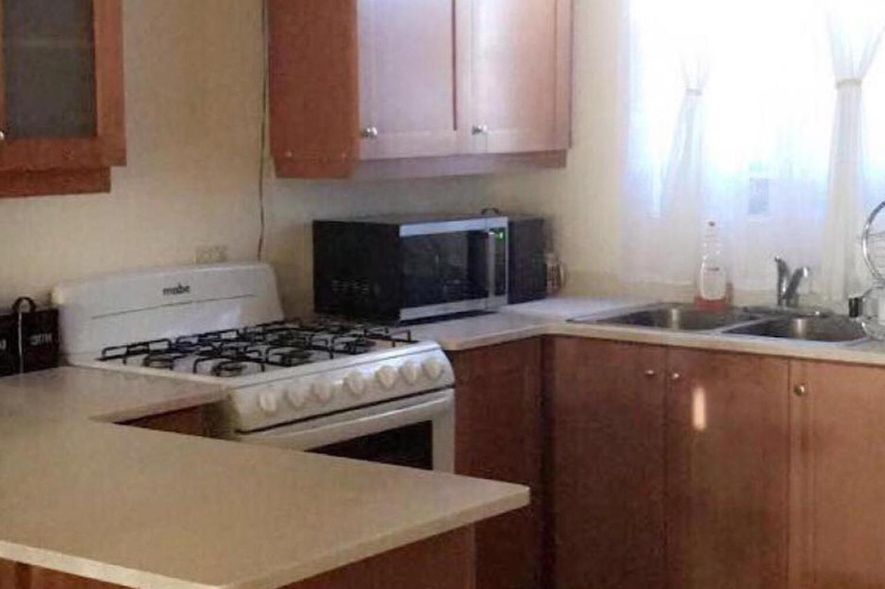 2 Bed-2 bath-AirCon-Parking-Old Harbour Nhv 3 - 5