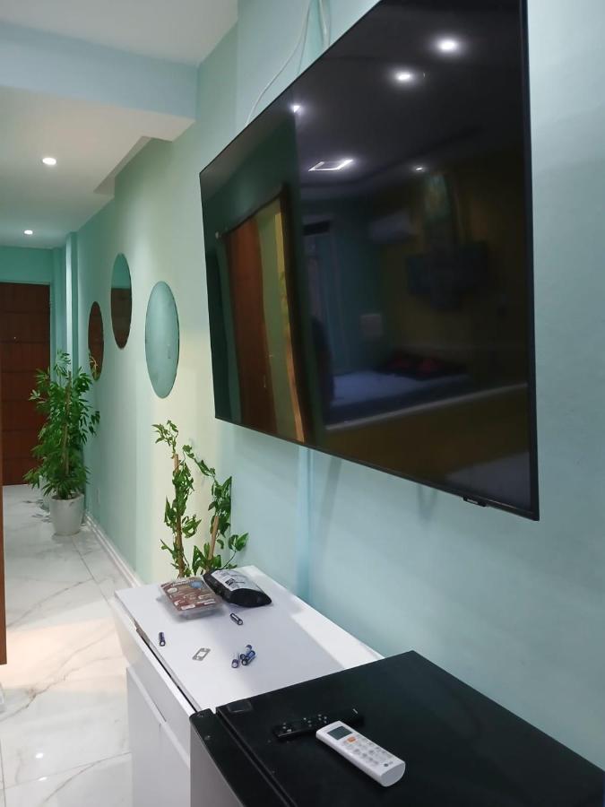 COPAcabana best local, 5 minutes walk to best beach spot, everything near! - 5