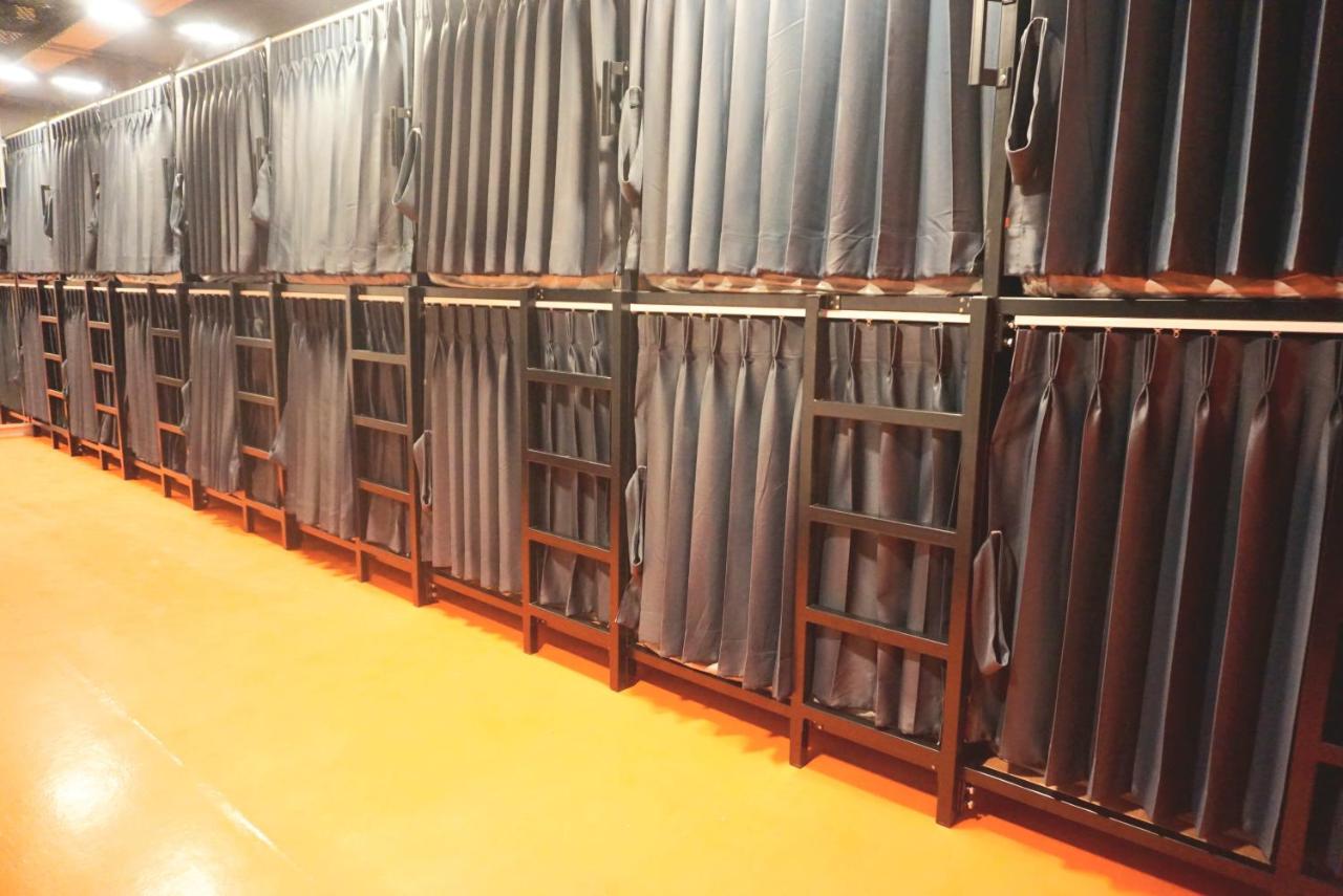 Silom Soi 3 Hash Hostel - 4