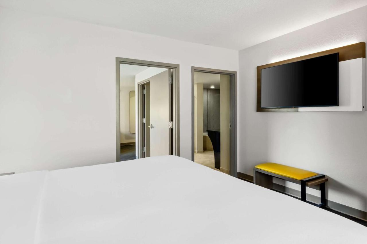 Hotel Salem-Roanoke I-81 (Listing Partner) — photo 19