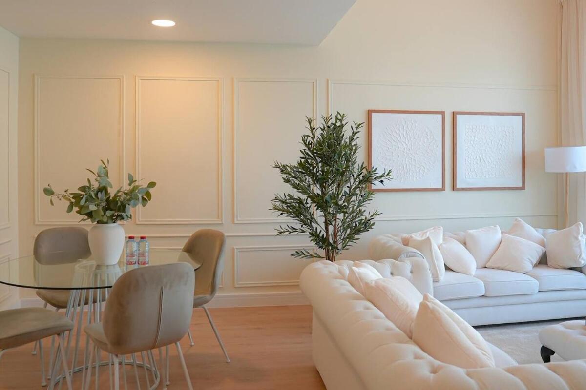 Luxe JLT 1BR Apt Gym Pool & Stunning Views