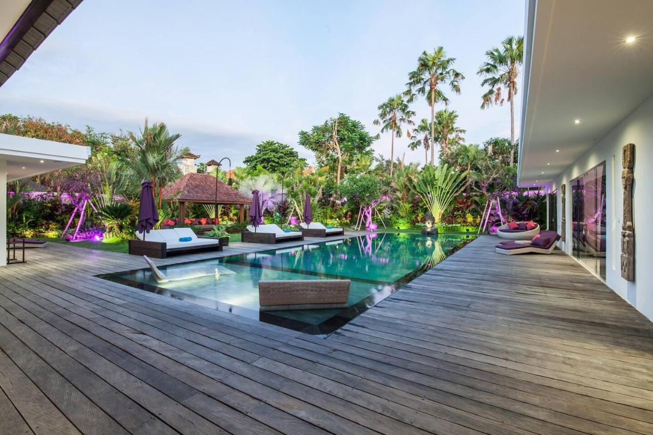 Seminyak Luxueuse villa 61 BR 18 personnes - 4