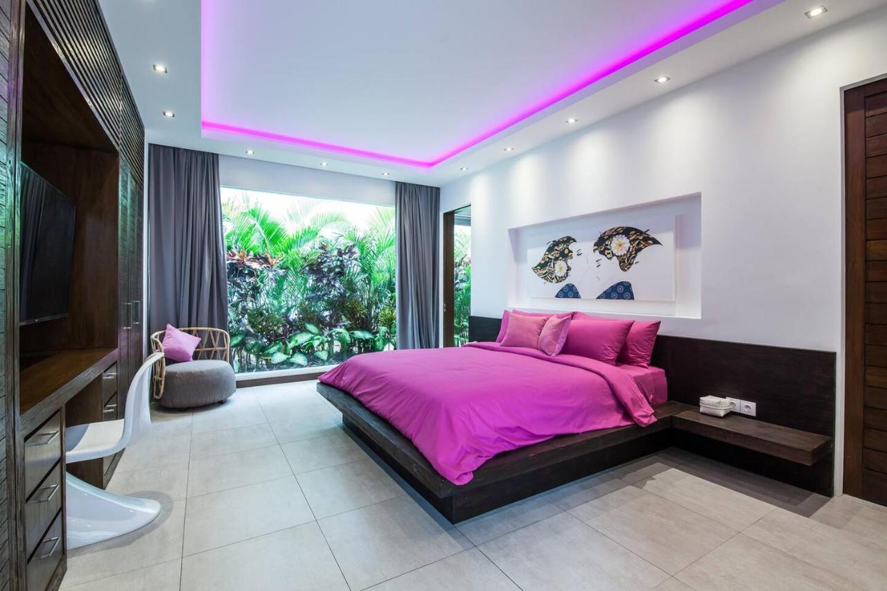 Seminyak Luxueuse villa 61 BR 18 personnes - 2