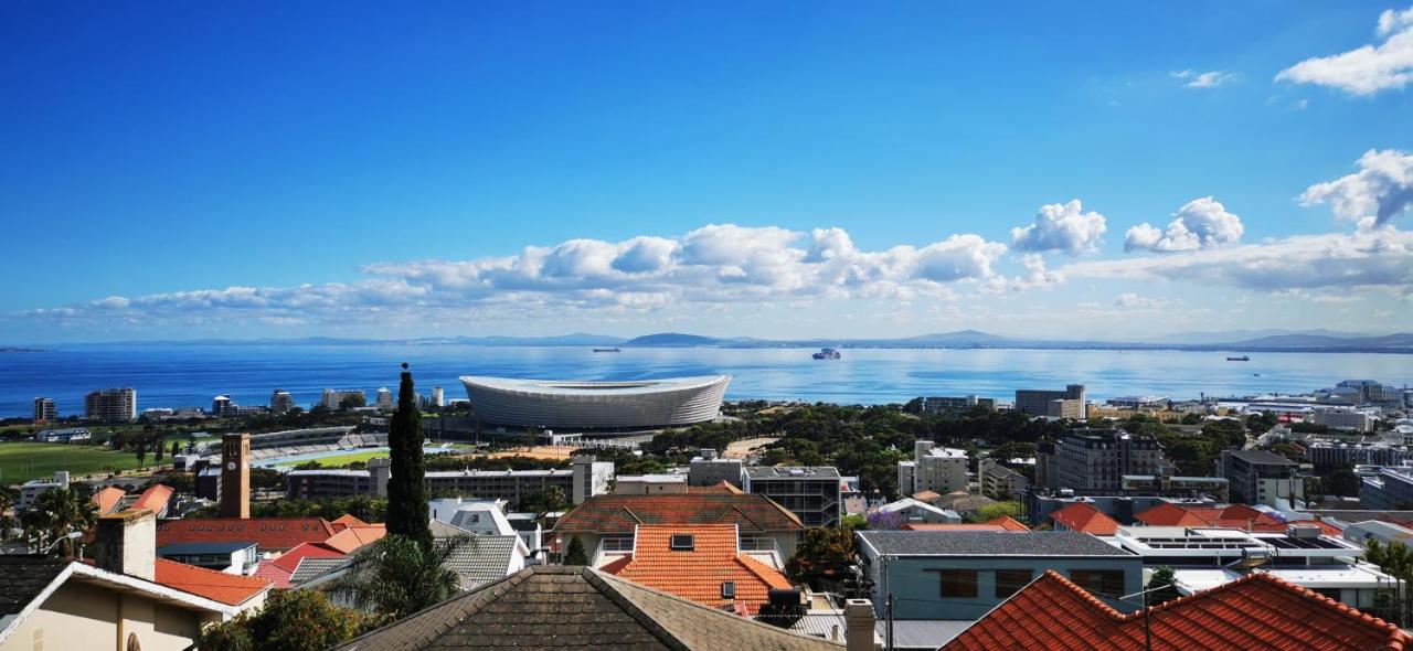 Bluegum Hill Guesthouse & Apartments - 3