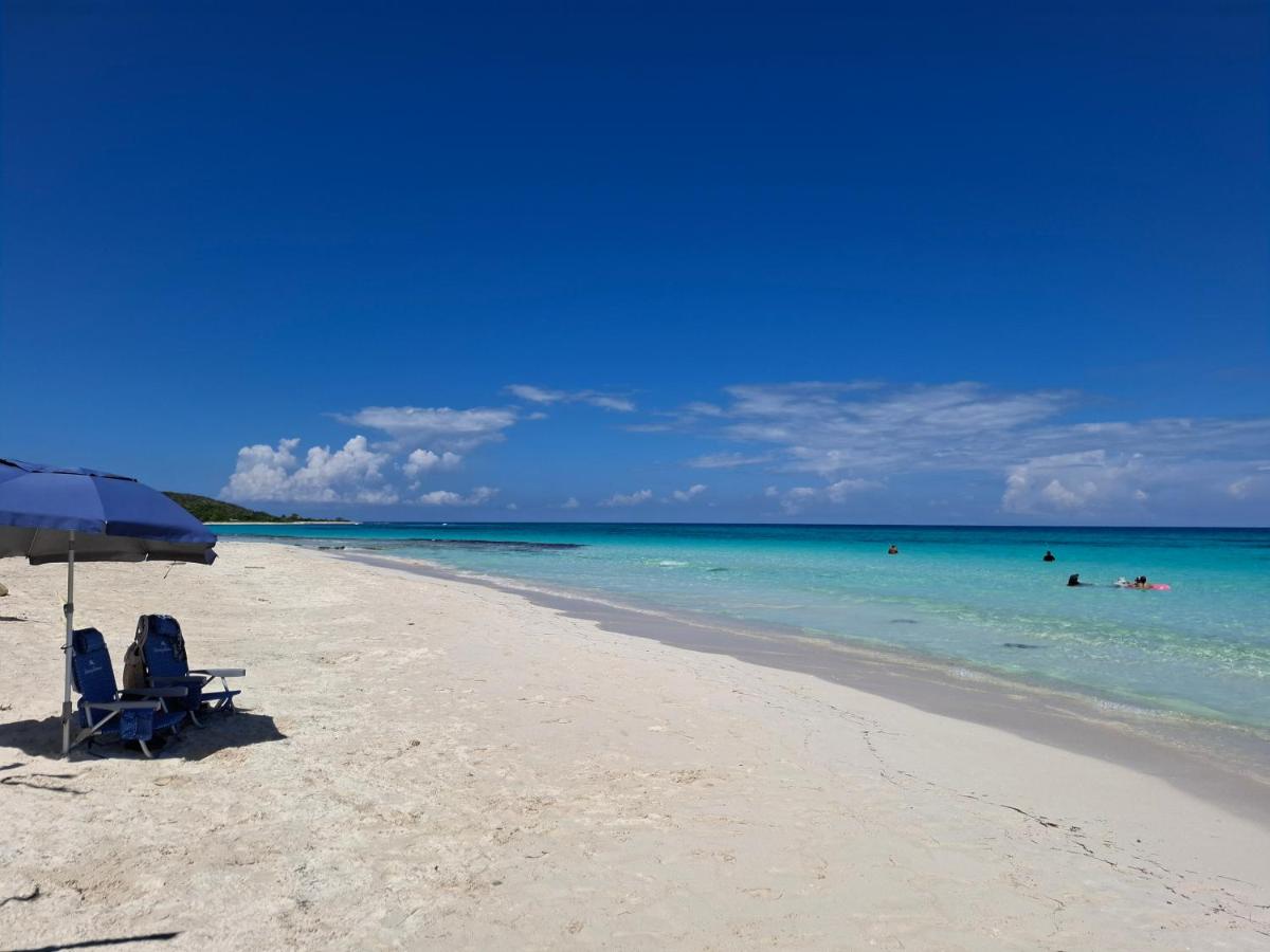Beachside calm, Footsteps to the sand and sea - 3