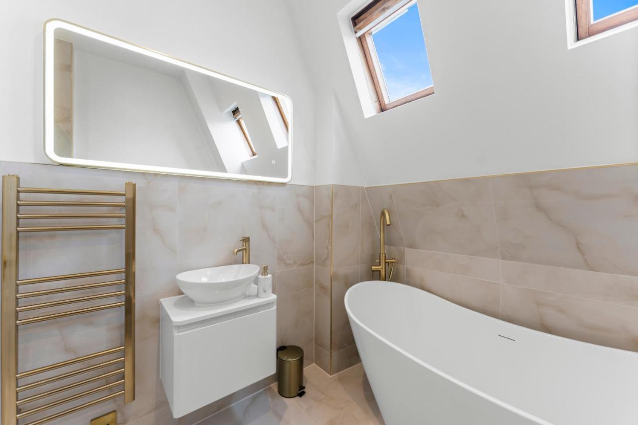 Opulence in Central Bath - The Gatsby - 2