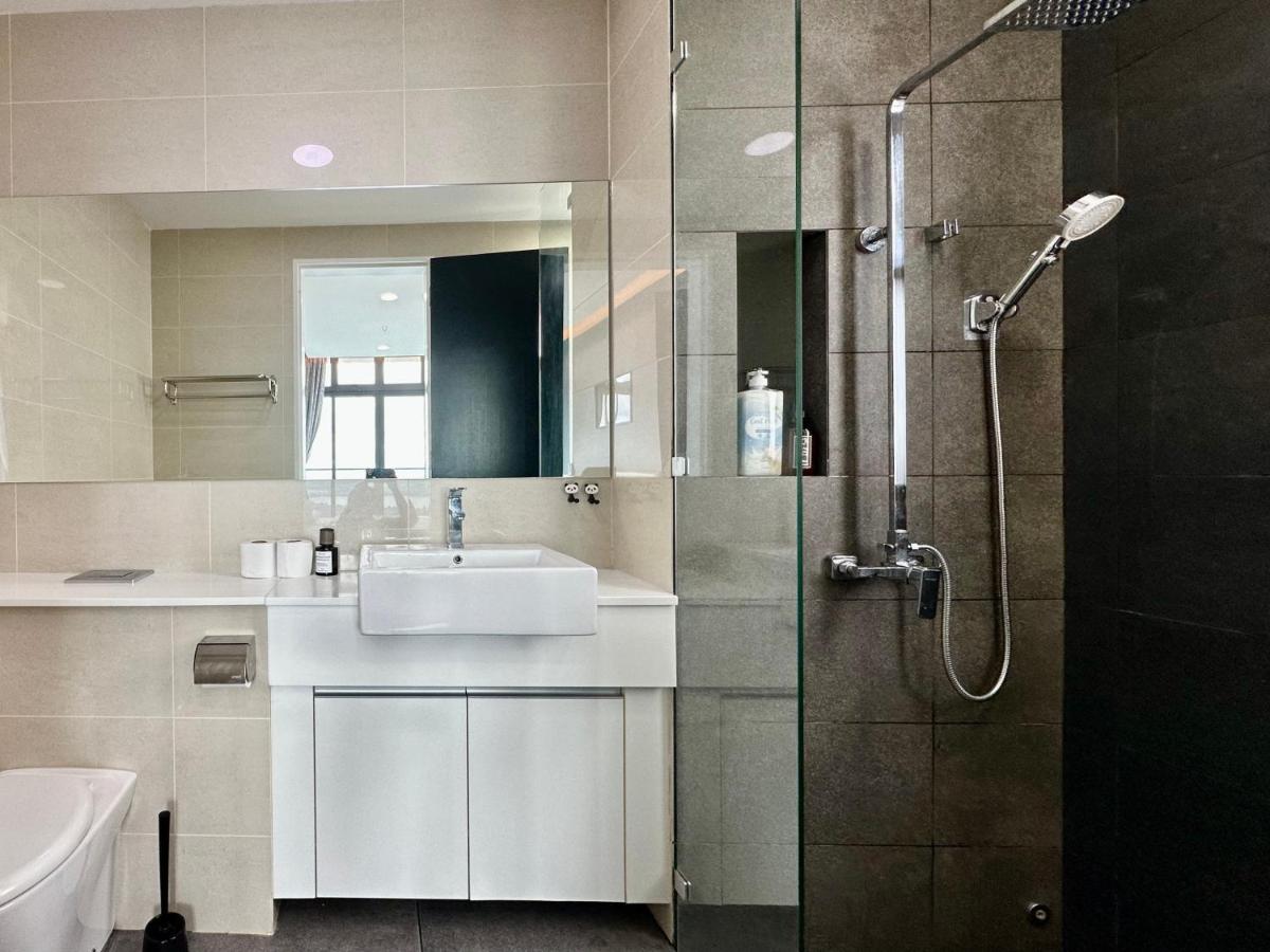 Sky 88 Comfy Balcony near KSL CIQ JB 3B2B - 3