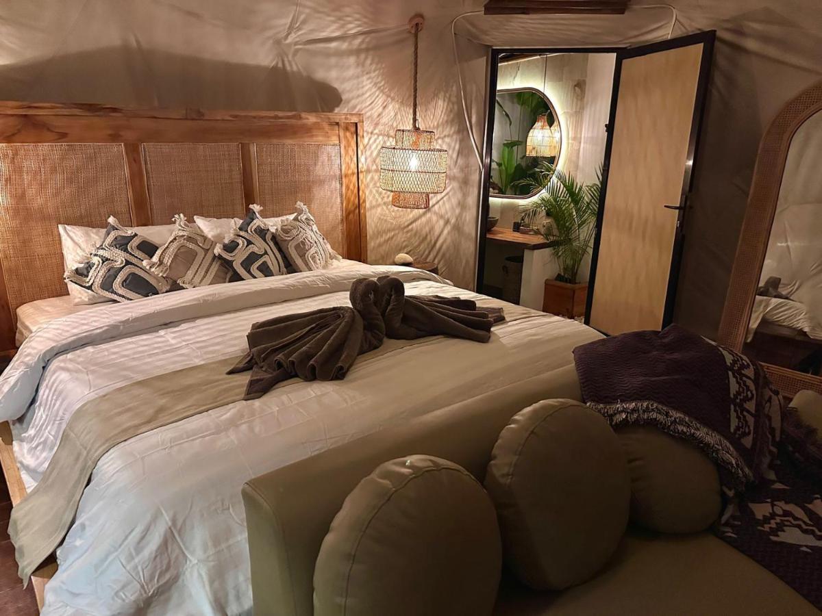 Beachfront Luxury Dome Villas - Gamat Bay Resort - 2