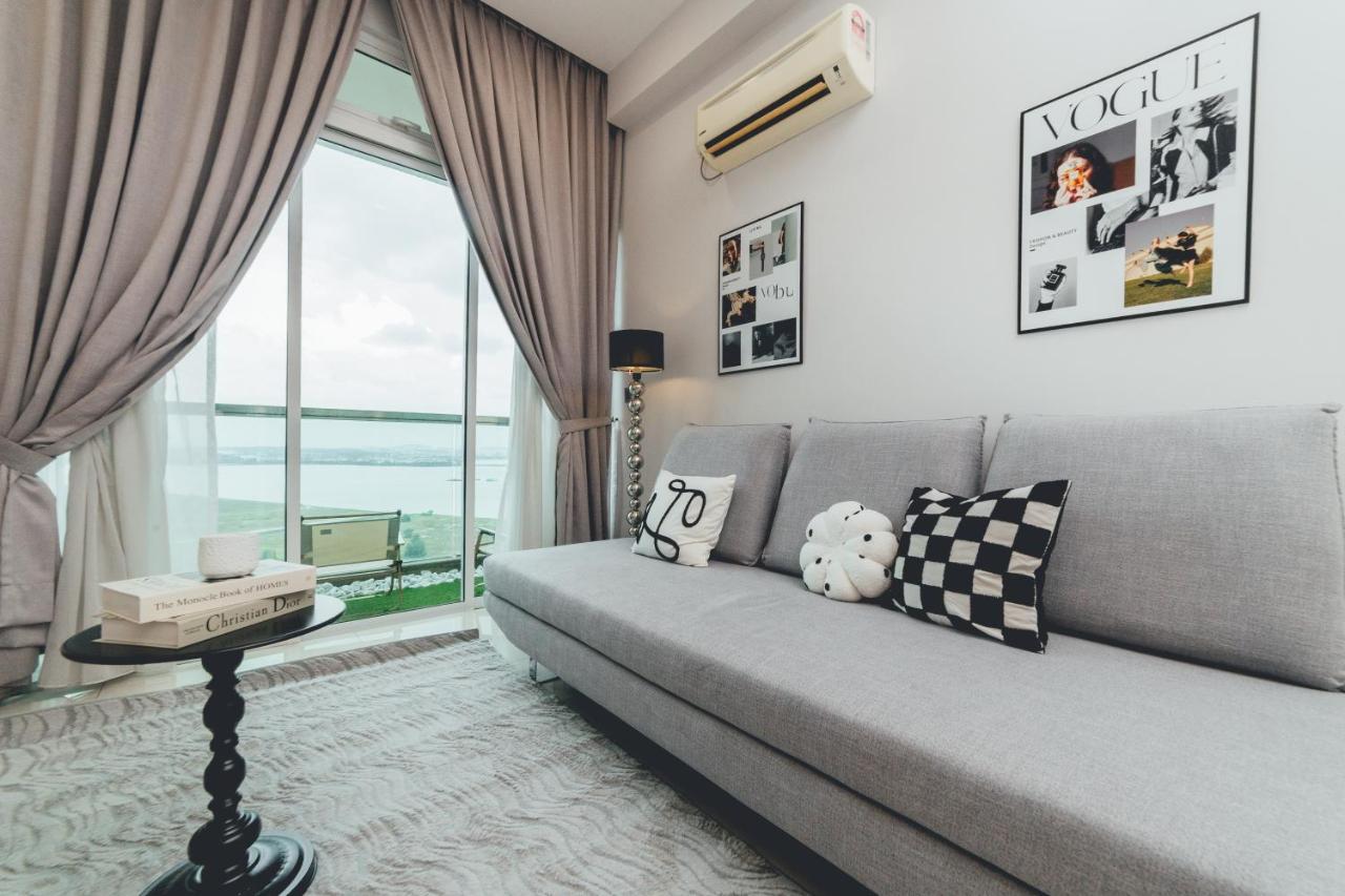 Paragon Residence The Modish 3BR7pax Balcony by Our Stay - 2