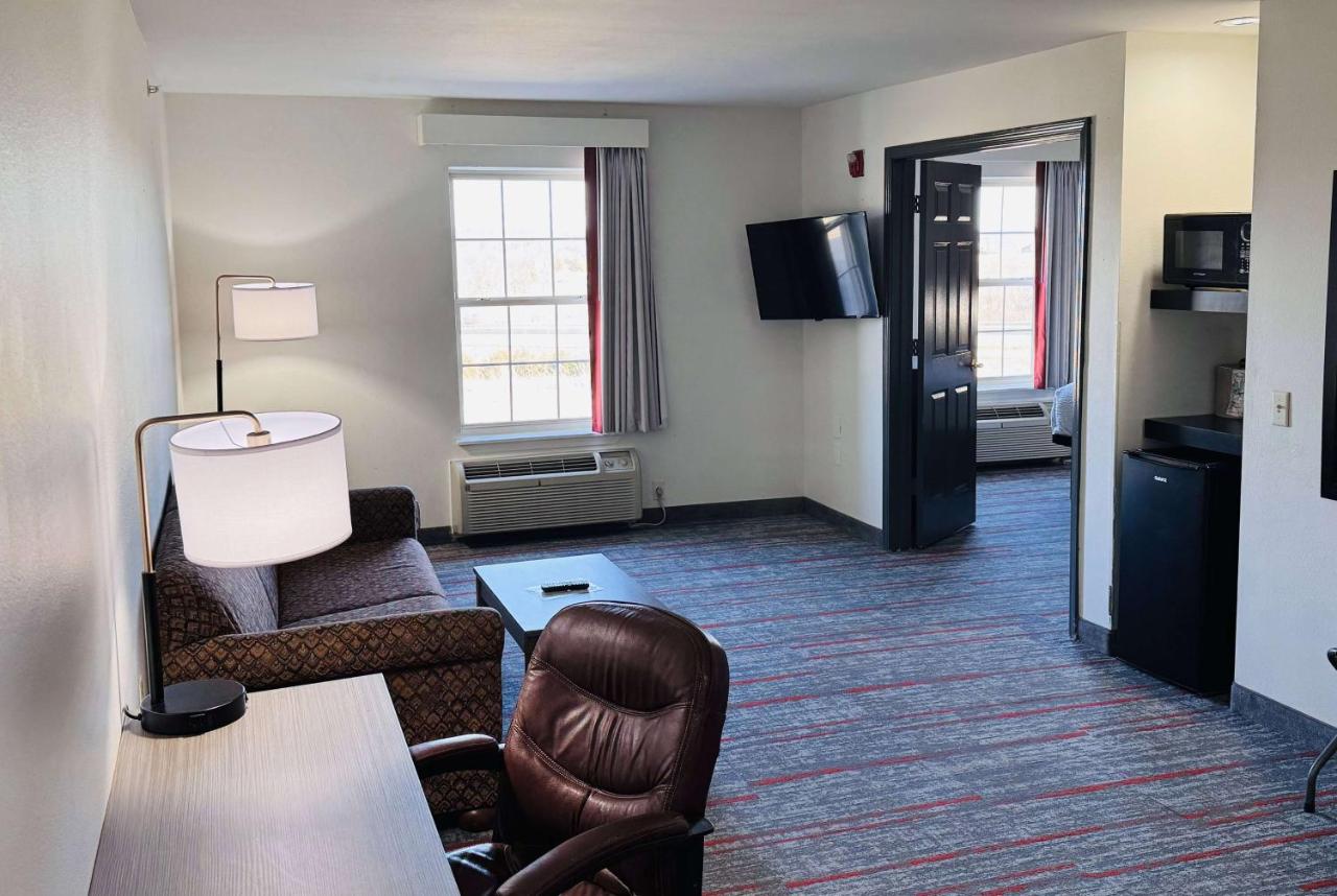 Speedway Inn — photo 14