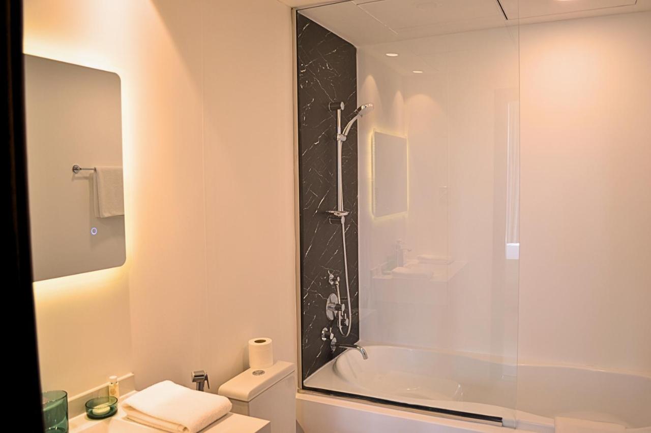 Perfect 1 Bedroom Boulevard,Fountain & Opera View - 3